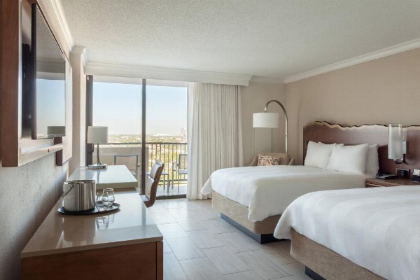 Fort Lauderdale Marriott Harbor Beach Resort & Spa image 10