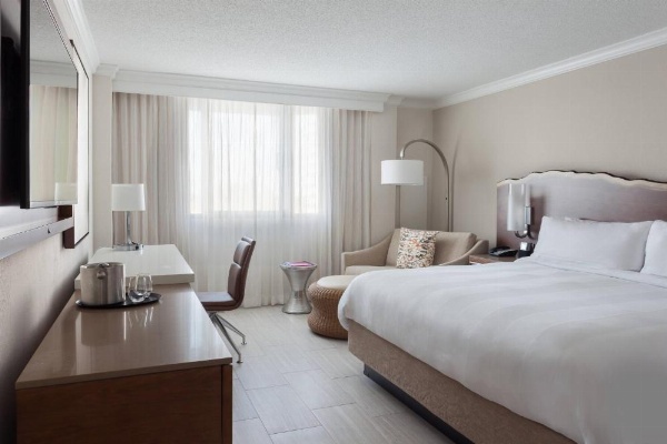 Fort Lauderdale Marriott Harbor Beach Resort & Spa image 17